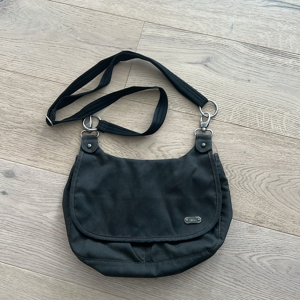 REI Parkrose Convertible Shoulder Crossbody Bag Removable Strap Outdoor Travel